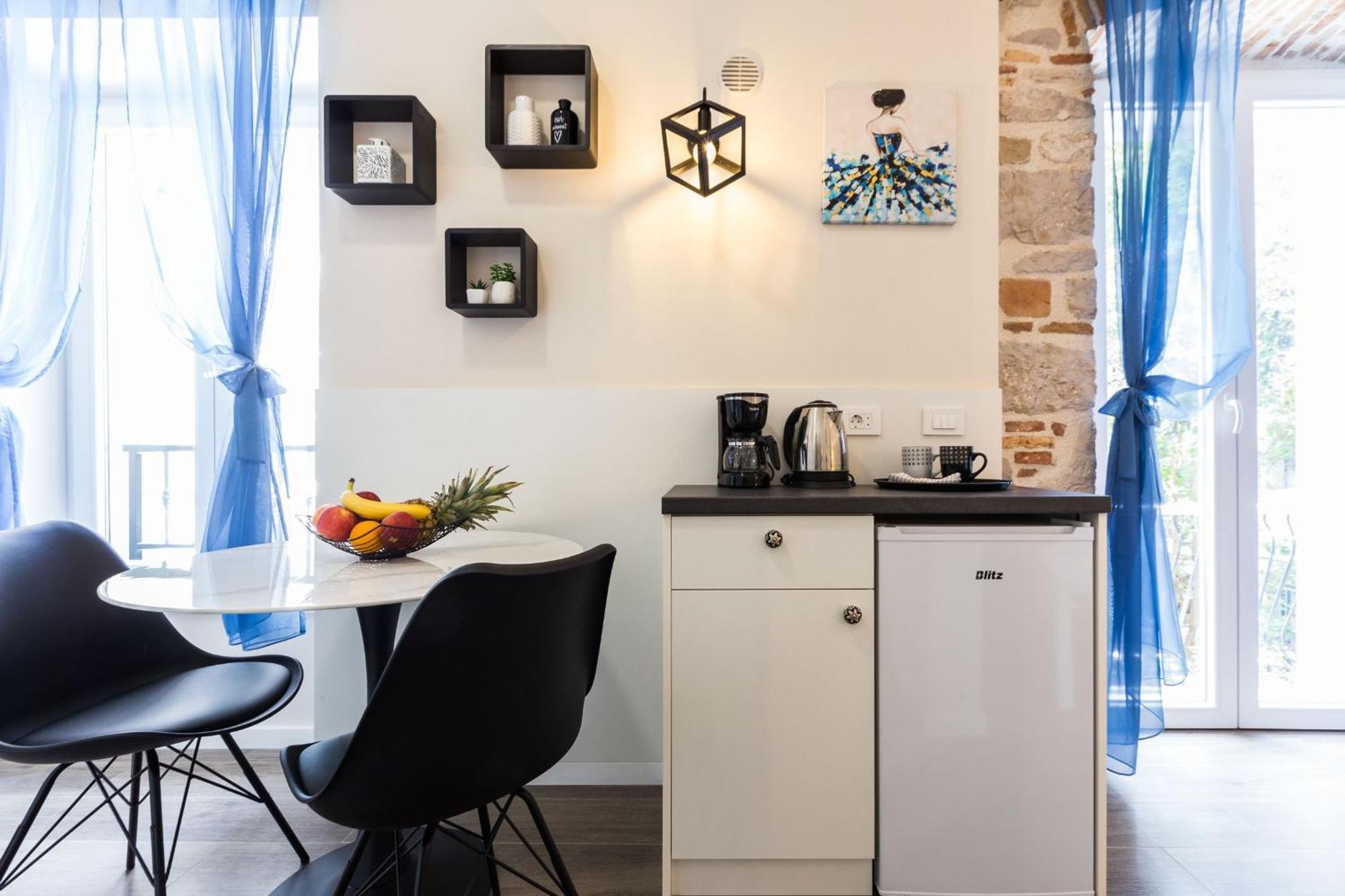 Angie Central Rooms زادار الغرفة الصورة