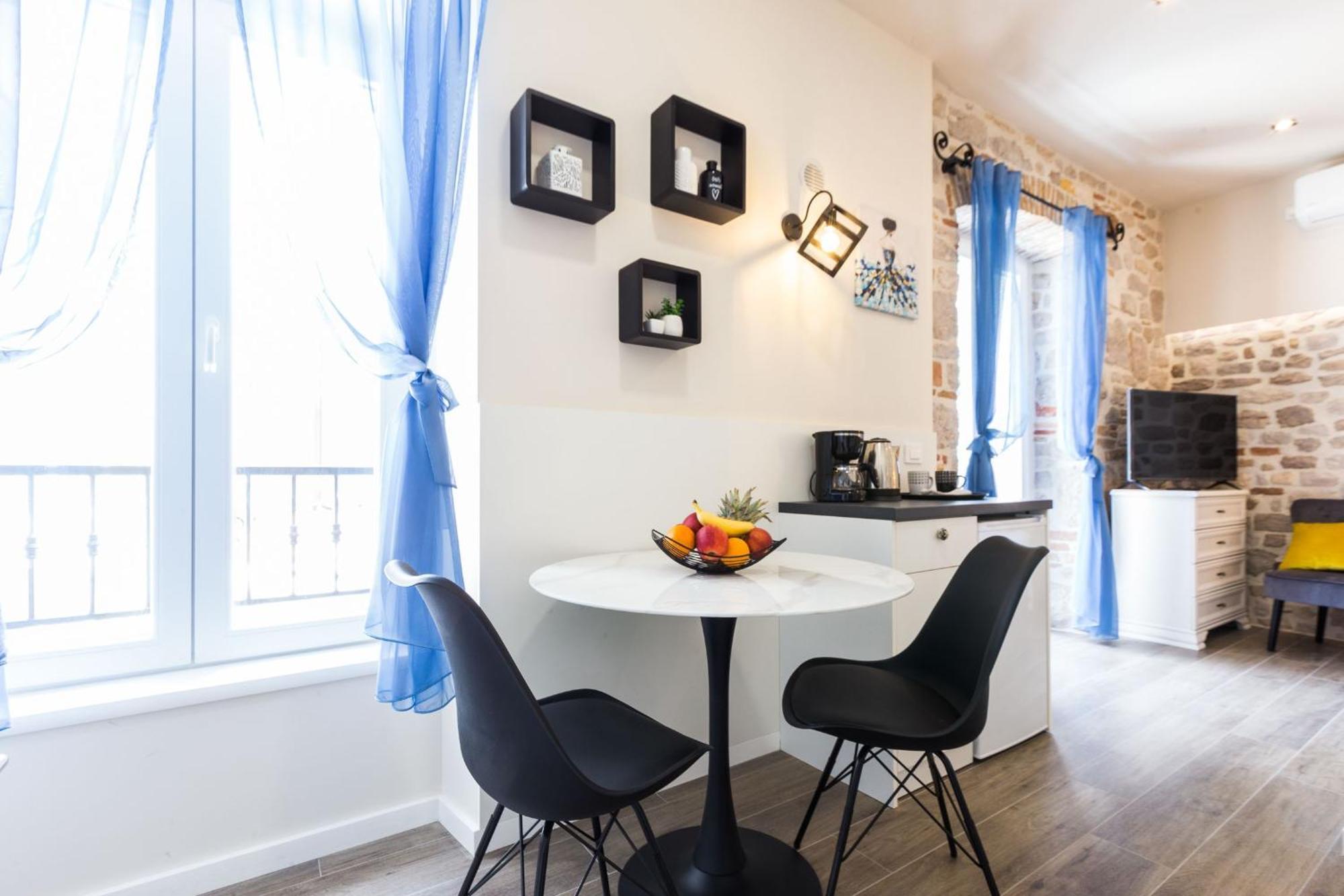 Angie Central Rooms زادار الغرفة الصورة